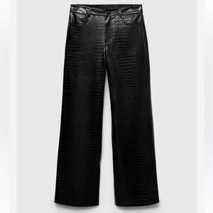 MNG  black‎ textured faux leather croc women’s pants size 4 NWT